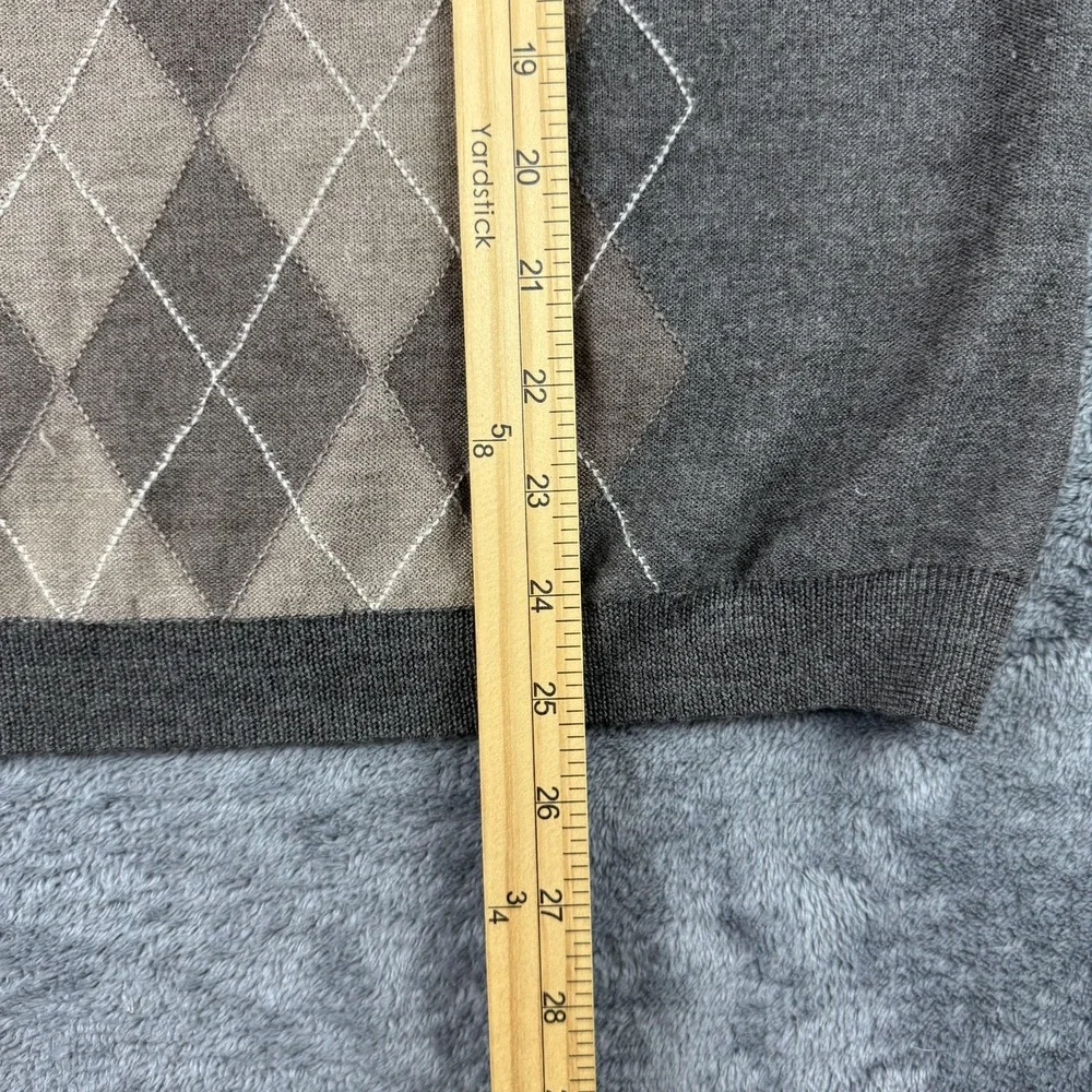 Banana Republic Sweater Mens Small‎ Gray 100% Merino Wool V Neck Argyle Pullover